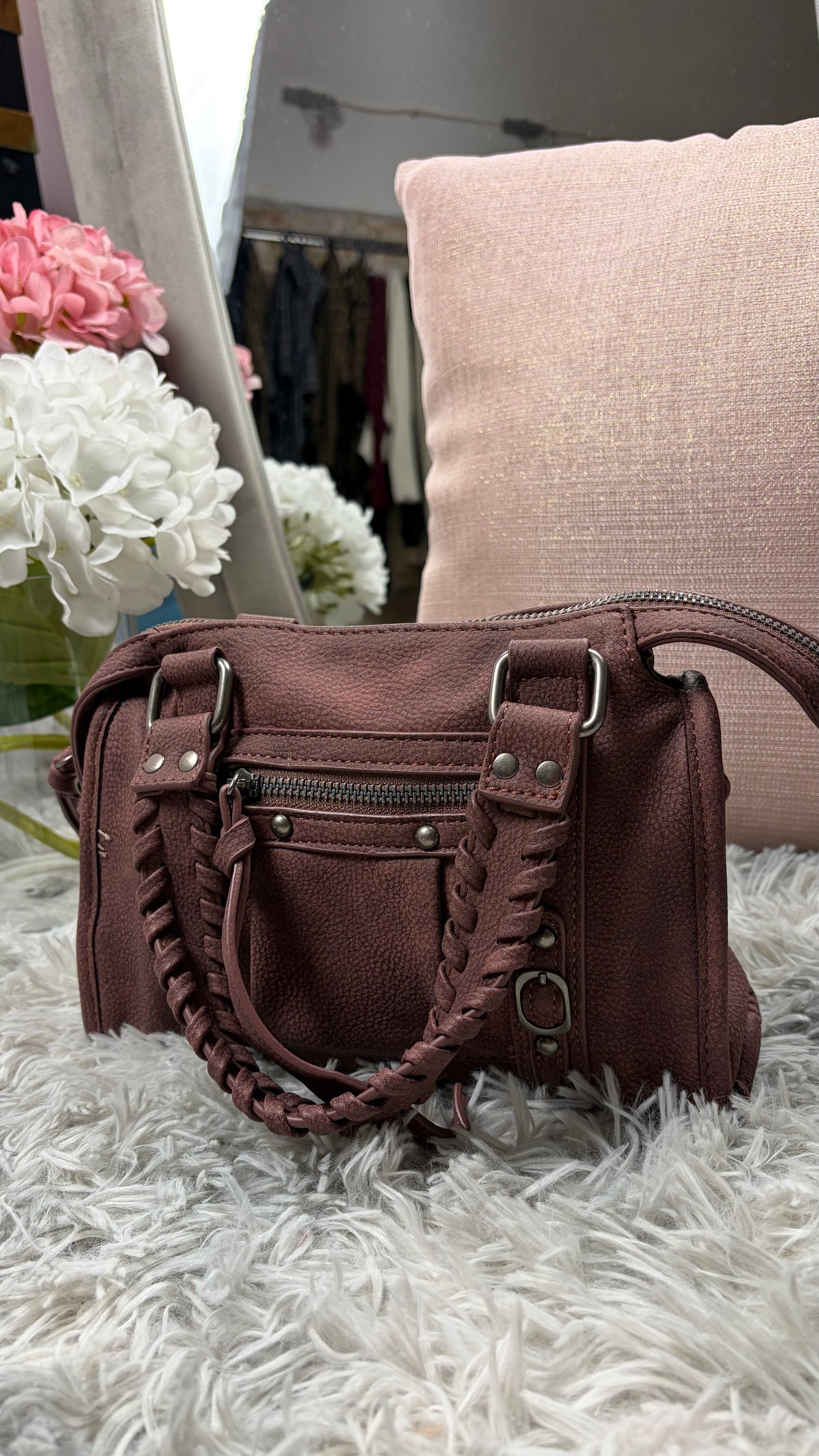 Borsa bordeaux con doppi manici intrecciati - foto 2