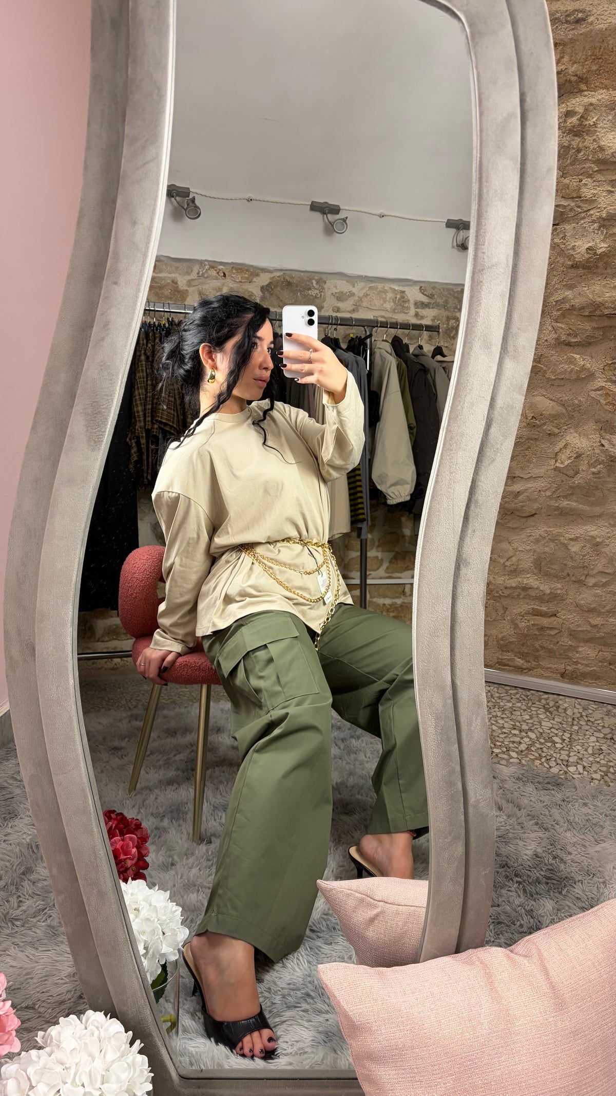 Jeans e pantaloni donna Monbelle: cargo e wide leg a vita alta