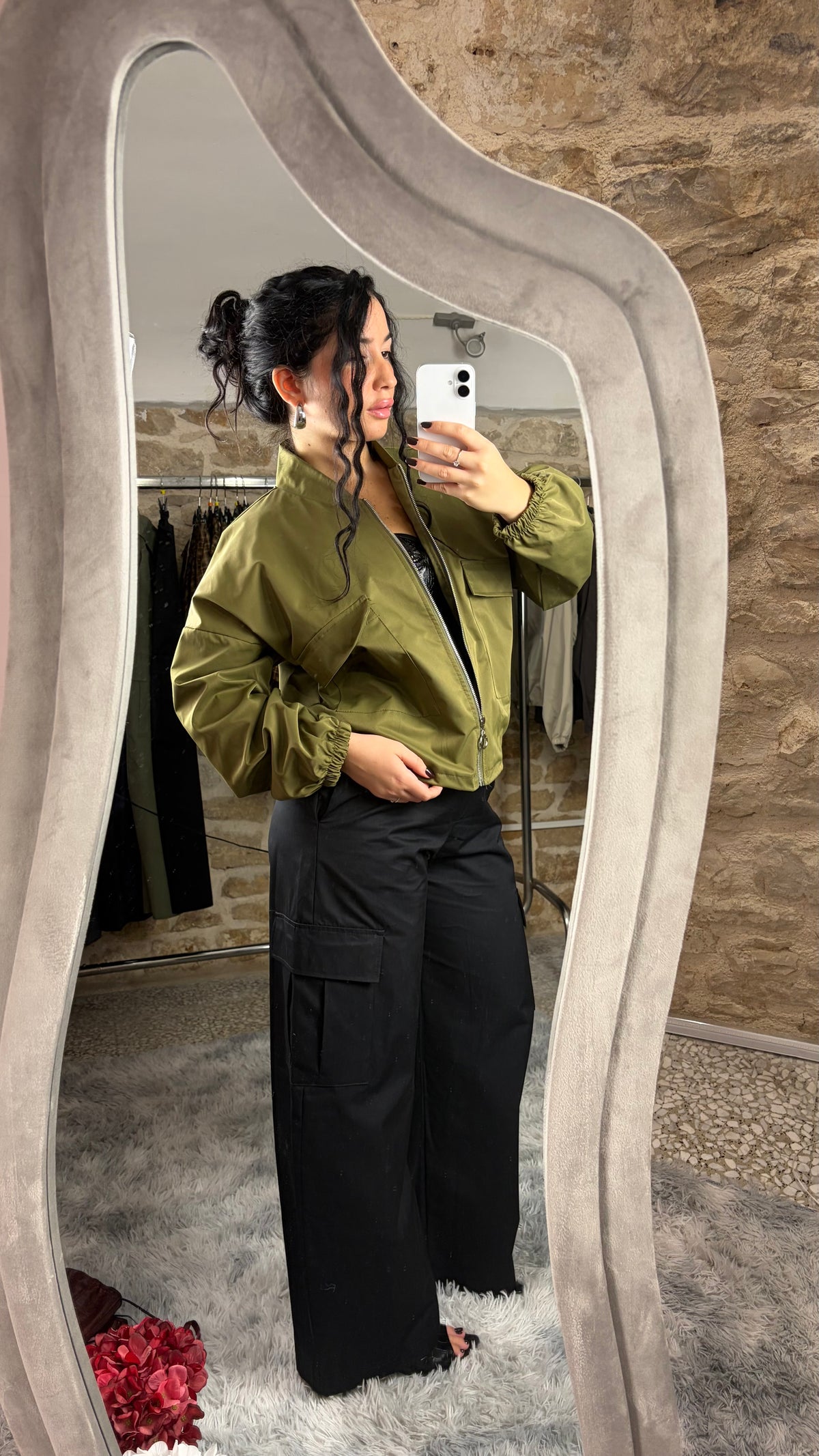 Giacca bomber crop utility con tasconi e coulisse - foto 1