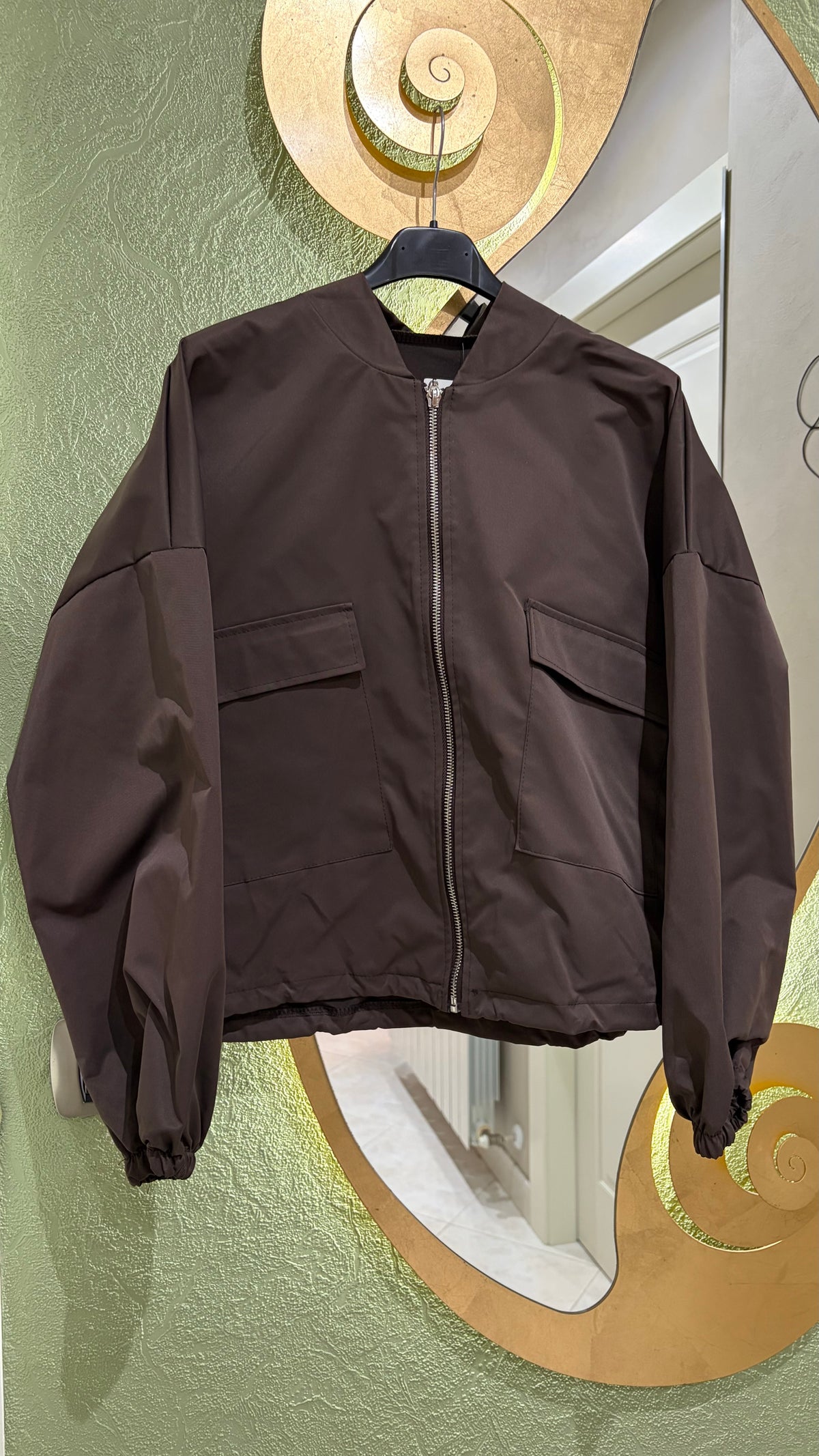 Giacca bomber crop utility con tasconi e coulisse - foto 6