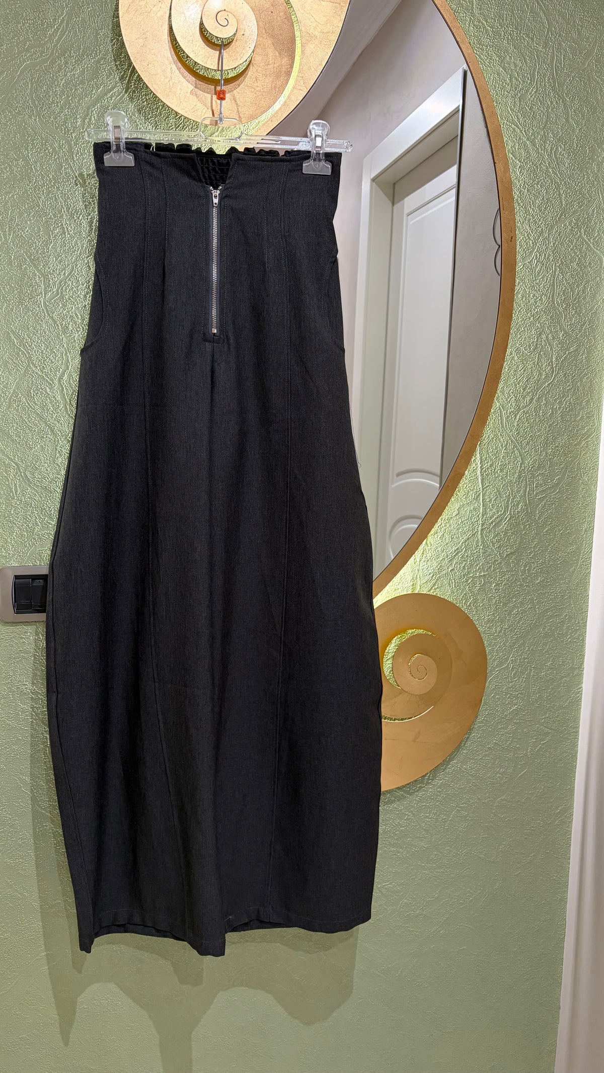 Pantaloni wide leg a vita alta con cerniera frontale - foto 4