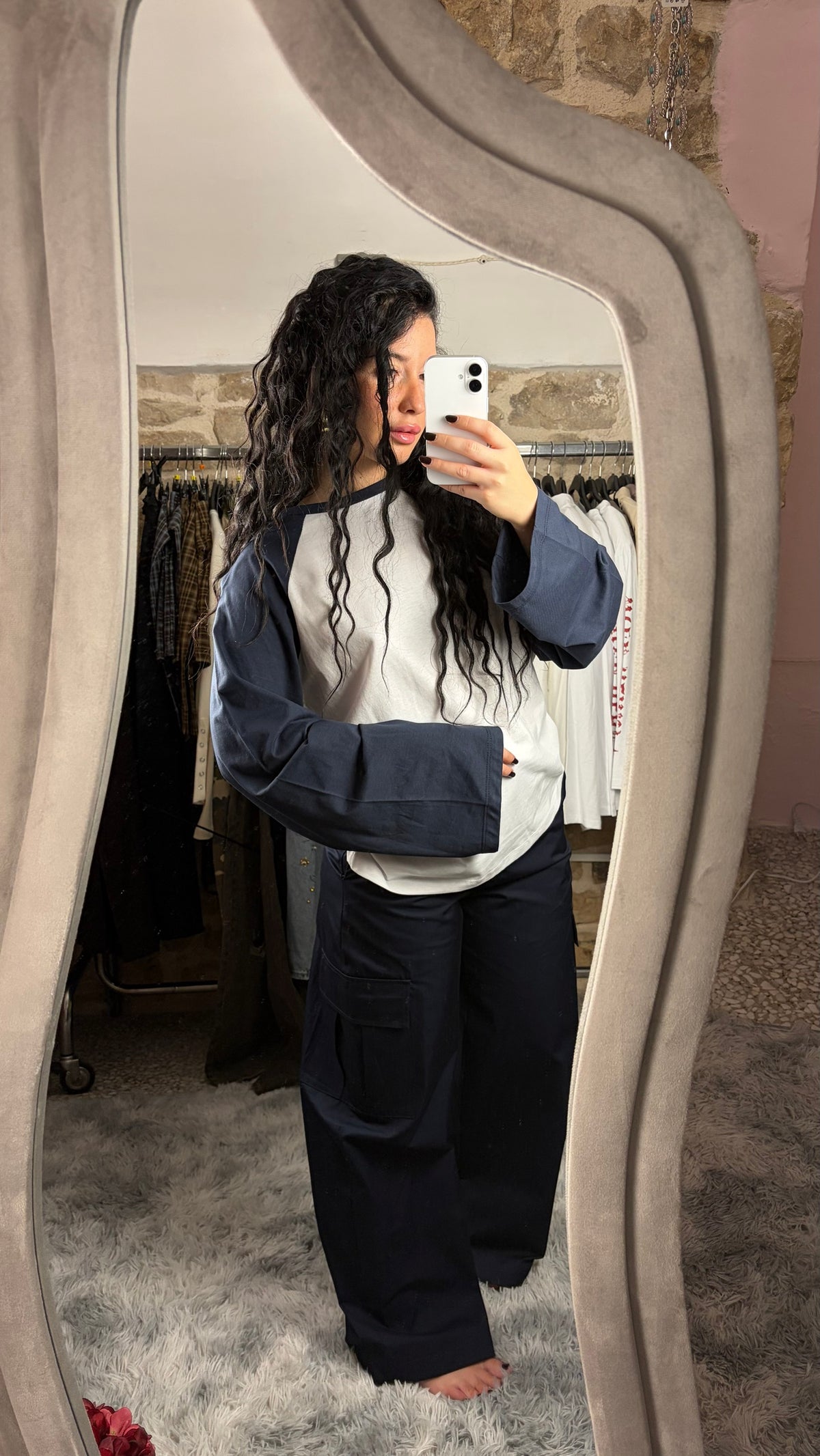 Longsleeve raglan bianco e blu, vista frontale