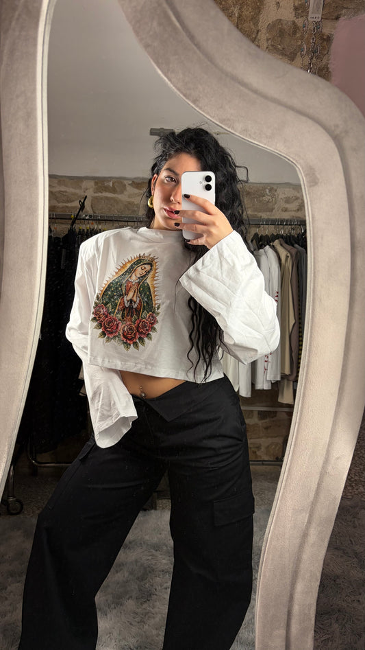 Maglia crop bianca con stampa Madonna, vista frontale